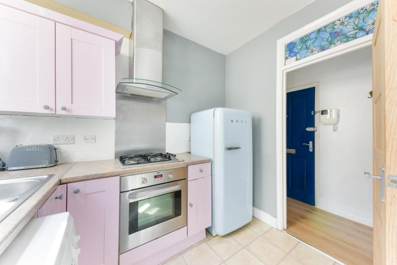 Cozy 1-Bed Apartment In Brixton Londra Exterior foto