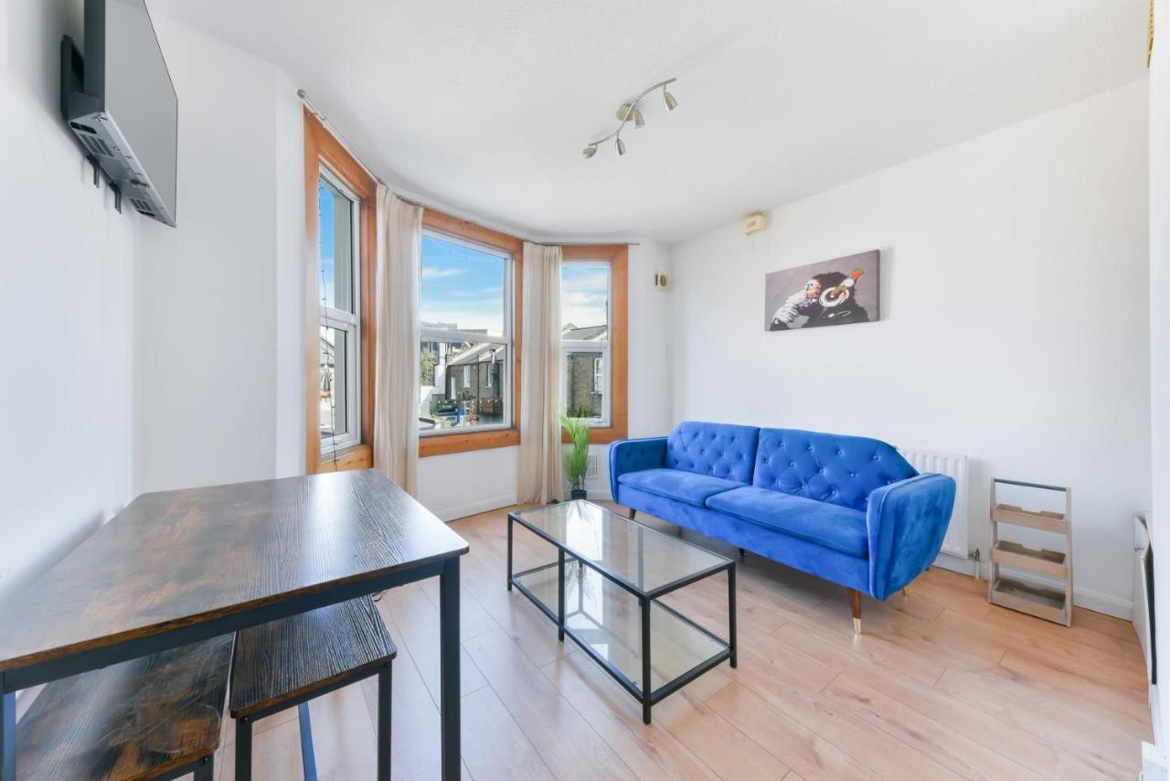 Cozy 1-Bed Apartment In Brixton Londra Exterior foto