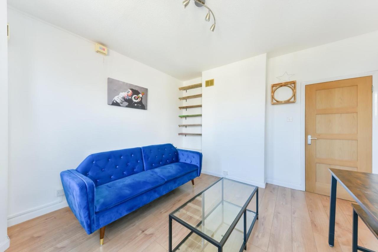 Cozy 1-Bed Apartment In Brixton Londra Exterior foto